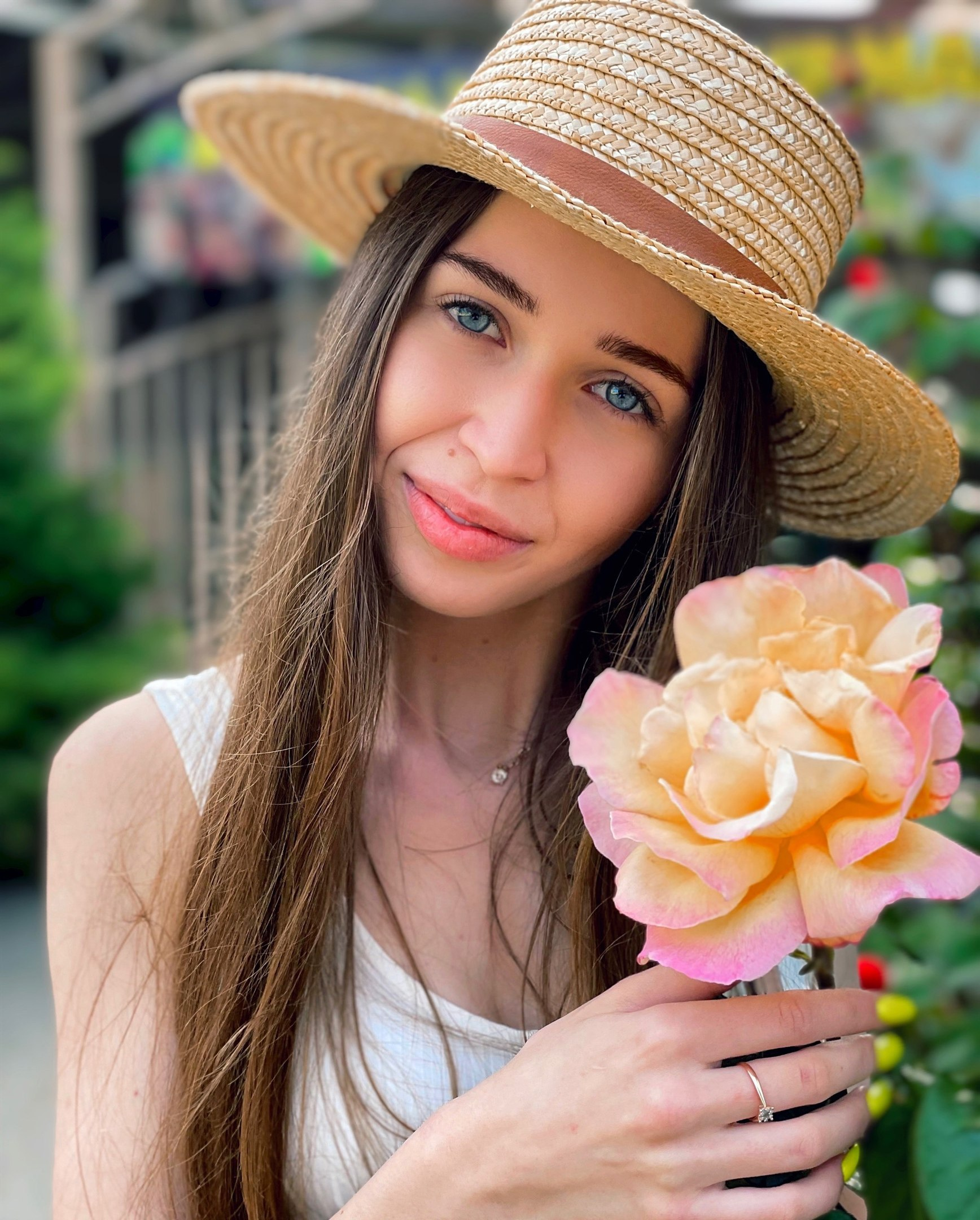 Кредит на карту Сбербанка без справок: о чем нужно знать перед подачей заявки